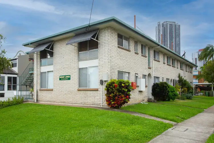 6/25 Lenneberg Street, Southport QLD 4215