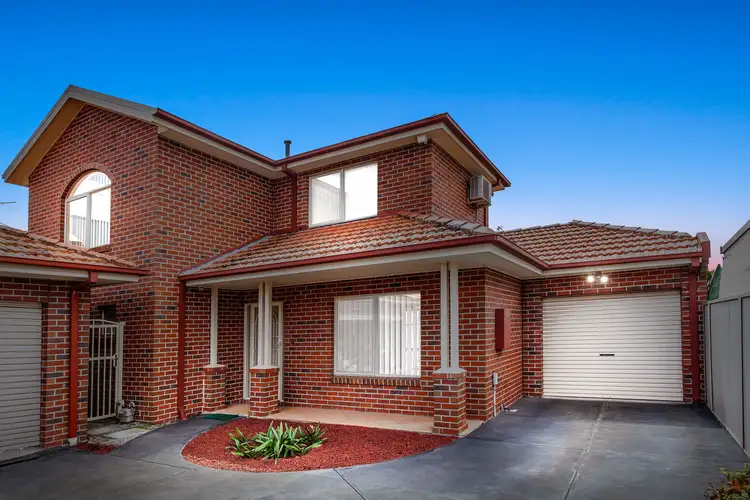 2/15 Robinson Street, Clayton VIC 3168
