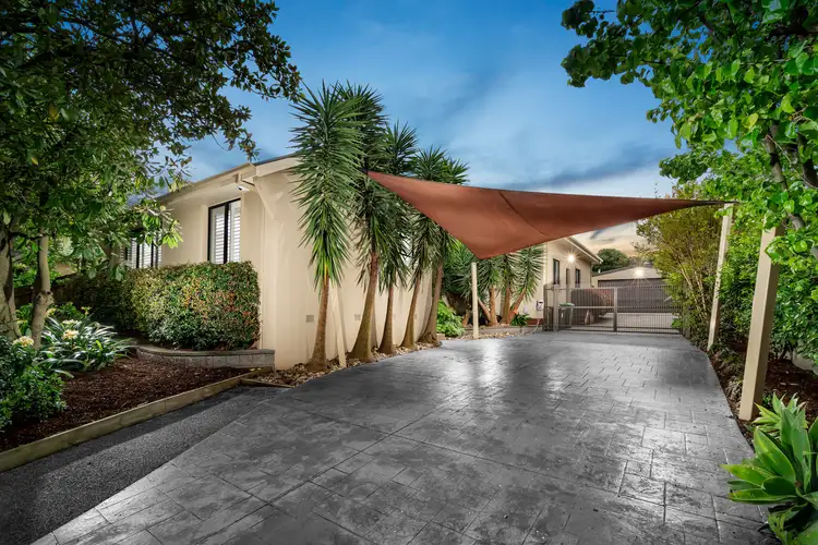 9 Gwenda Avenue, Blackburn VIC 3130