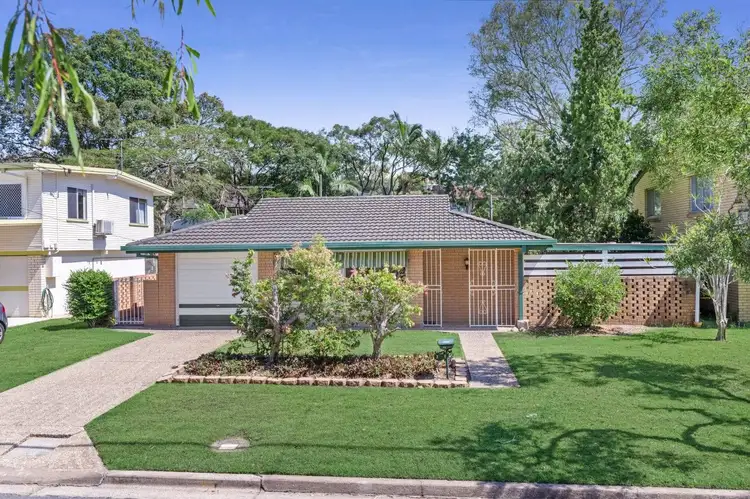 26 Redgrave Street, Stafford Heights QLD 4053