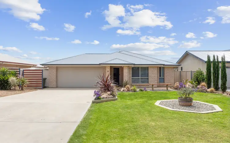 11 Gow Drive, Hindmarsh Island SA 5214
