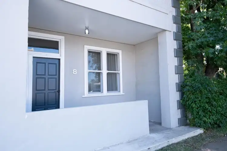 8 Keppel Street, Bathurst NSW 2795