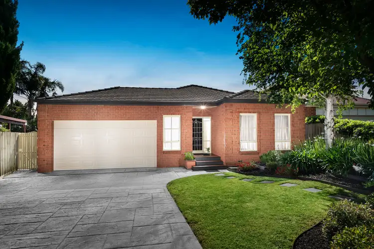3 Narrawong Close, Rowville VIC 3178