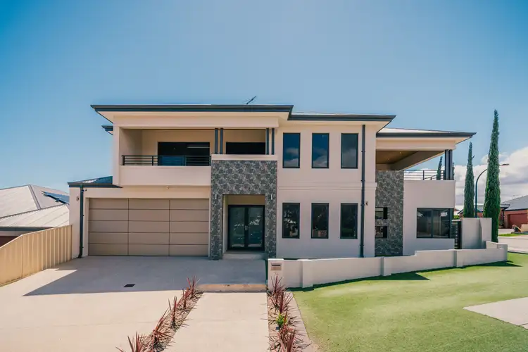 12 Belcastro Way, Madeley WA 6065