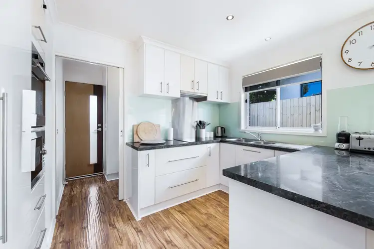 Fifth view of Homely unit listing, 2/40 Risdon Drive, Notting Hill VIC 3168