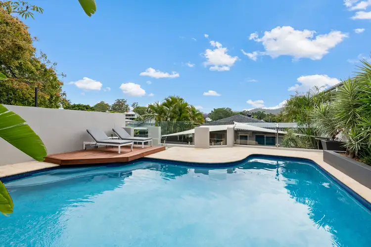 11 Crown Street, Bardon QLD 4065