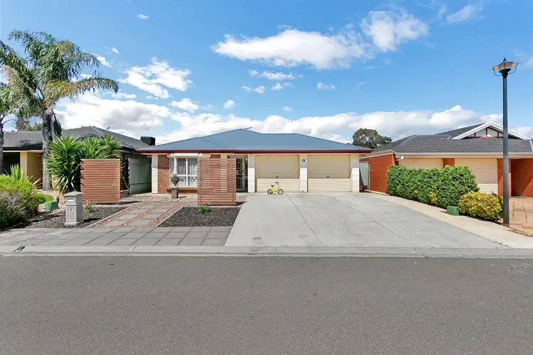 8 Lumsden Court, Evanston Park SA 5116