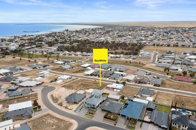 31 Gill Street, Moonta Bay SA 5558