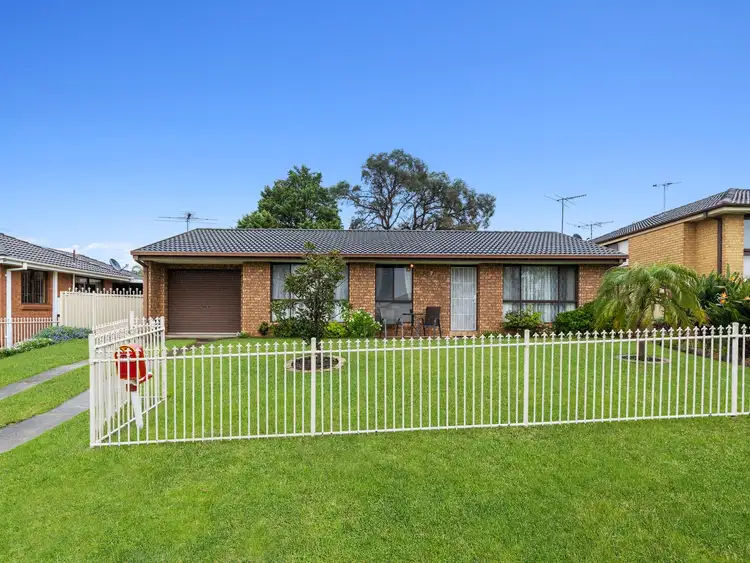 7 Iago Place, Rosemeadow NSW 2560