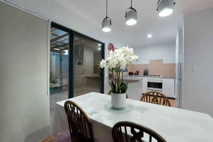 298D Harborne Street, Glendalough WA 6016