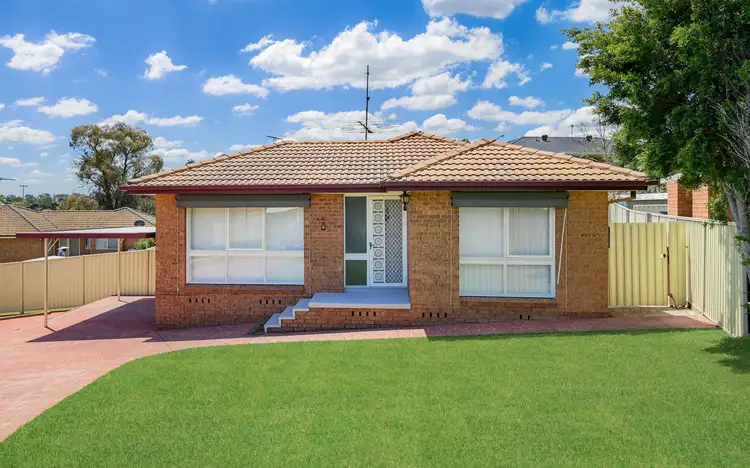 1 Minchinbury Terrace, Eschol Park NSW 2558