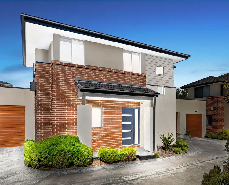 Main view of Homely townhouse listing, 2/3 Gordon Court, Ringwood VIC 3134