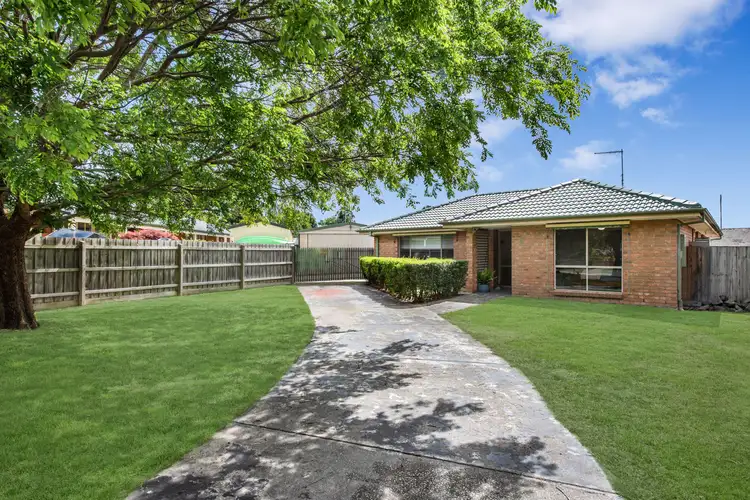 5 Kylie Court, Pakenham VIC 3810
