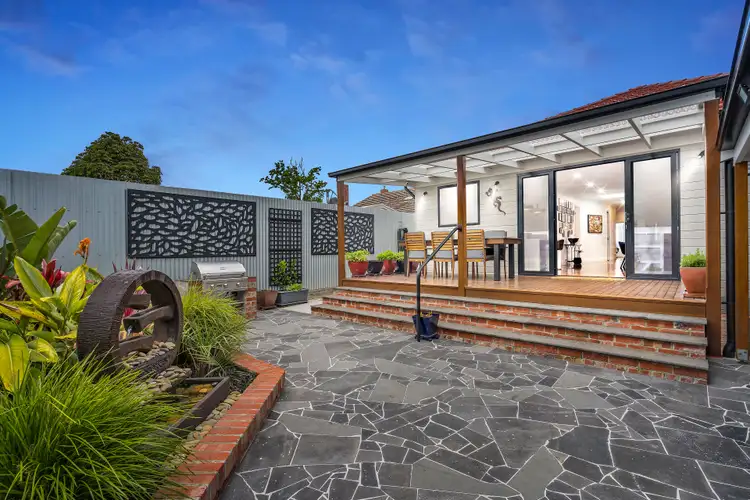 10 Simmonds Street, Hughesdale VIC 3166