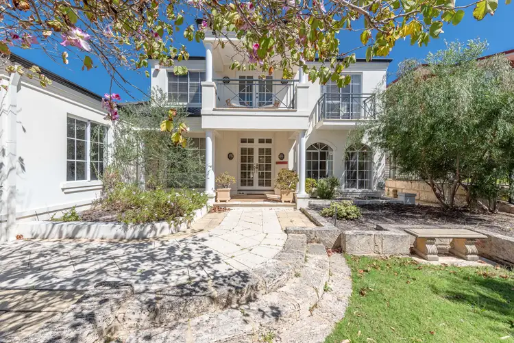 142 Broadbeach Boulevard, Hillarys WA 6025