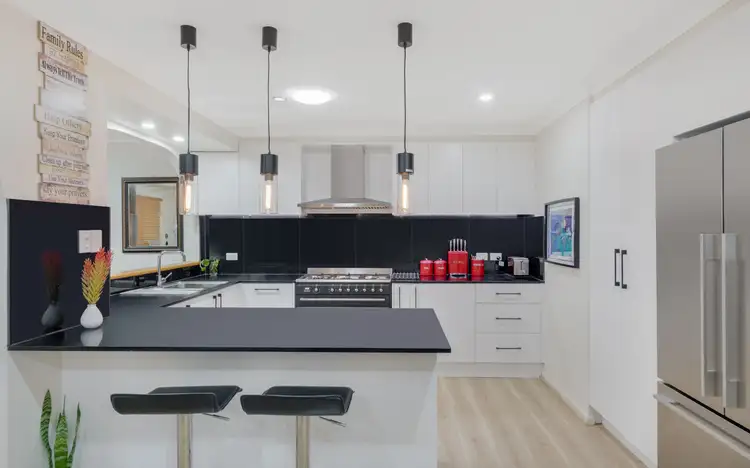 Fifth view of Homely house listing, 2 Knotwood Avenue, Macquarie Fields NSW 2564