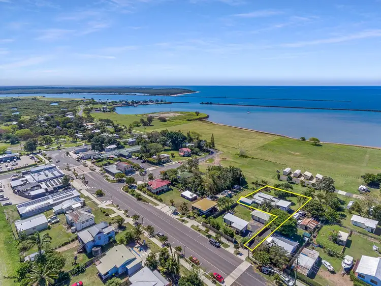 23 Zunker Street, Burnett Heads QLD 4670
