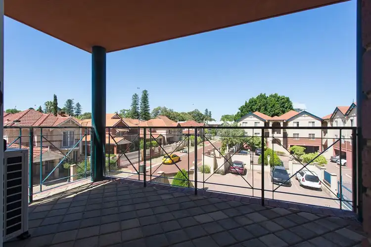 210/7-11 Heirisson Way, Victoria Park WA 6100