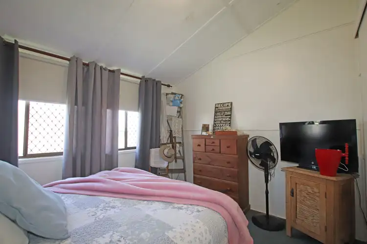 Sixth view of Homely semi-detached listing, 104 Kariboe Street, Biloela QLD 4715