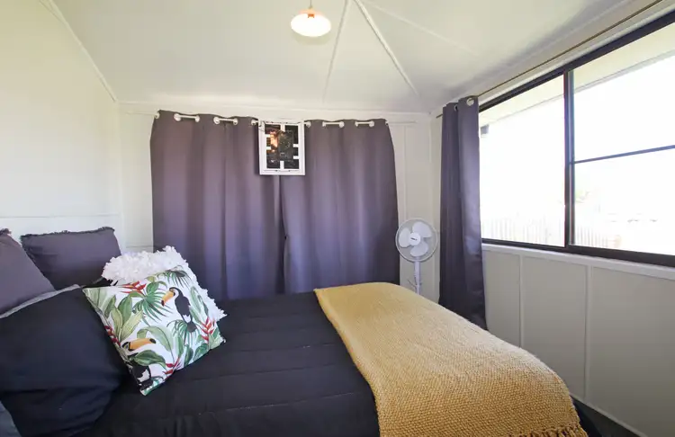 Seventh view of Homely semi-detached listing, 104 Kariboe Street, Biloela QLD 4715