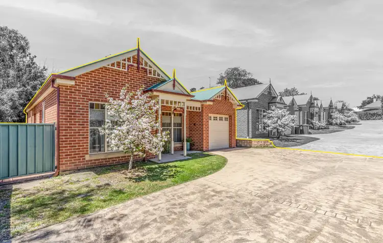 Second view of Homely villa listing, 5/299A George Street, Bathurst NSW 2795