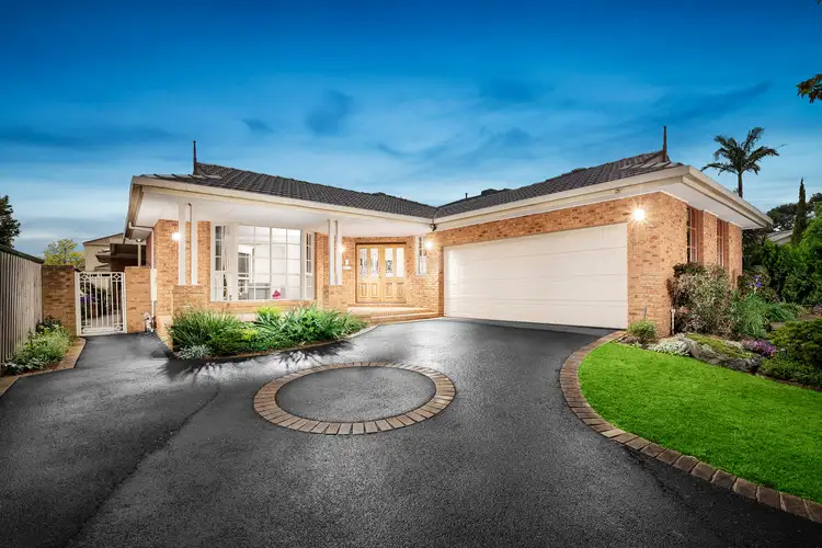 4 Finsbury Close, Rowville VIC 3178