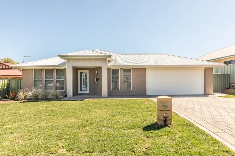 37 Thorby Avenue, Dubbo NSW 2830