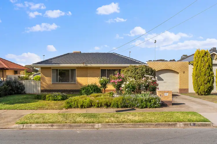 11 Mccarthy Court, Pooraka SA 5095