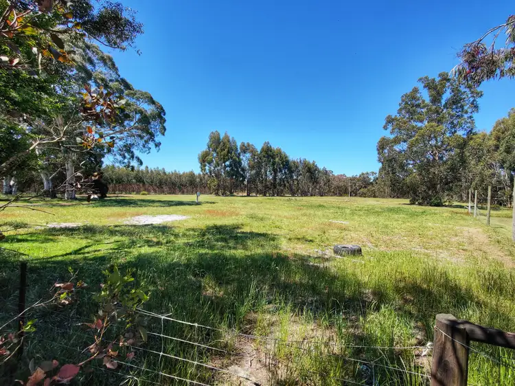 1483 Palmdale Road, Manypeaks WA 6328