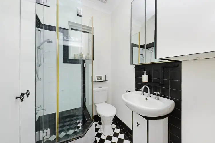 Fifth view of Homely apartment listing, 3/11 Kellett Street, Potts Point NSW 2011