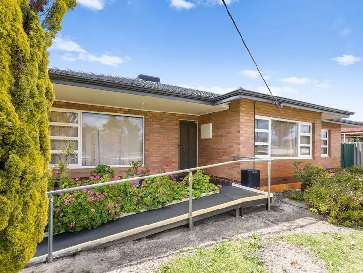 Fourth view of Homely house listing, 25 Balaka Way, Queens Park WA 6107