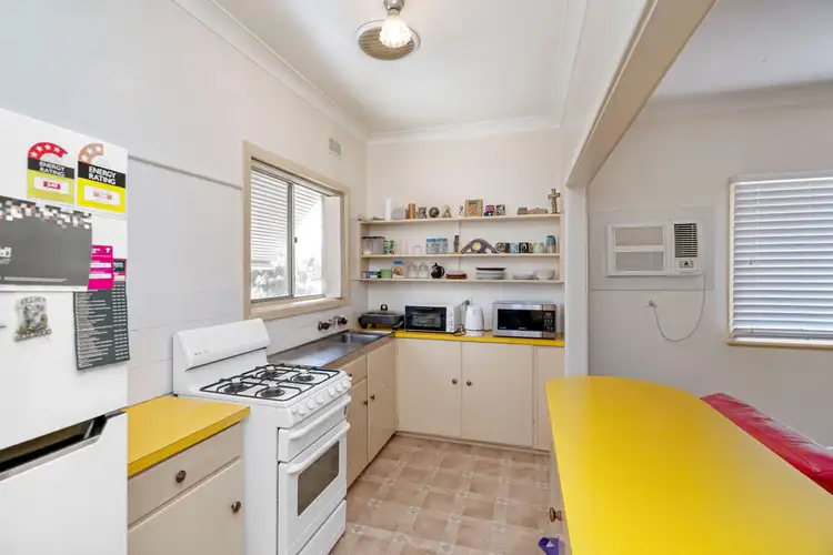 Fifth view of Homely block of units listing, 66 Urana Street, Turvey Park NSW 2650