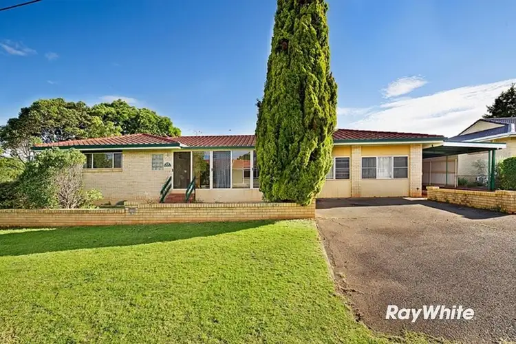 7 Homestead Avenue, Harristown QLD 4350