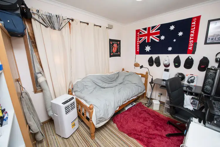 Fifth view of Homely house listing, 5 Freeman Court, Swan Hill VIC 3585