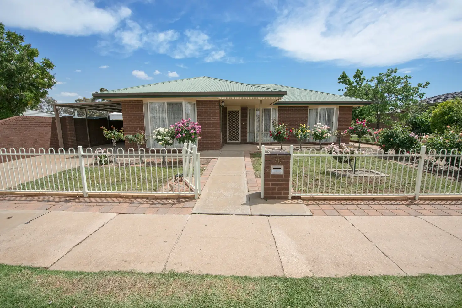 Main view of Homely unit listing, 2/70 Stradbroke Avenue, Swan Hill VIC 3585