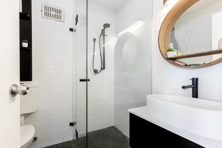 Sixth view of Homely studio listing, 701/76 Roslyn Gardens, Elizabeth Bay NSW 2011