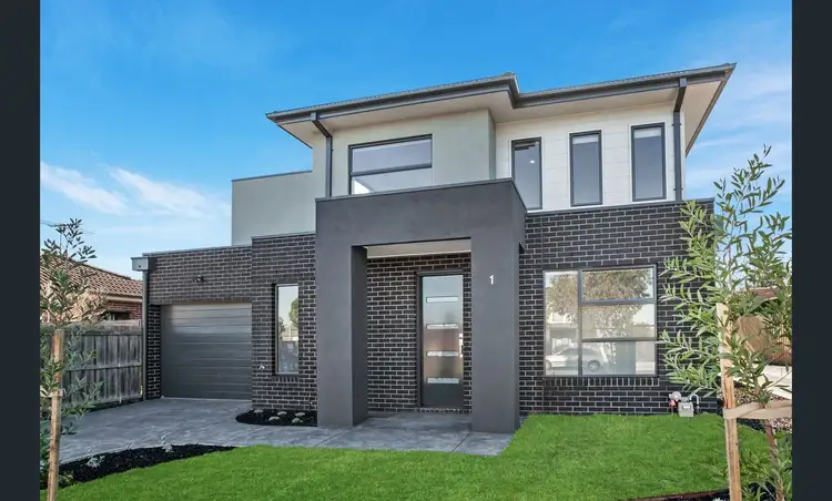 1/10 Cash Street, Kingsbury VIC 3083