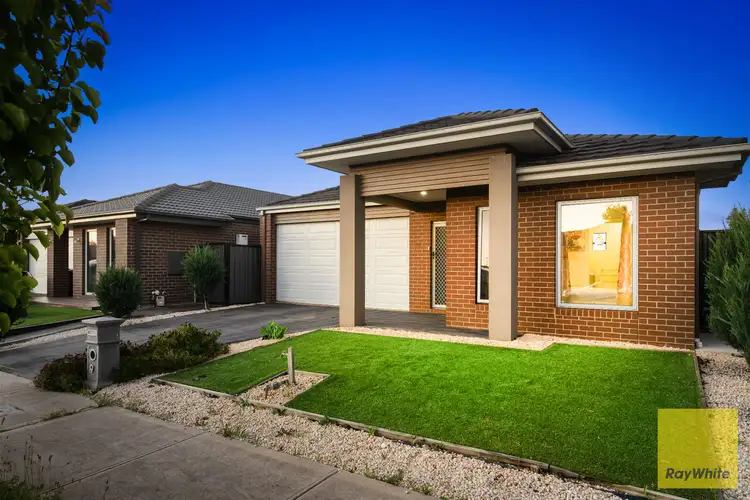 Second view of Homely house listing, 9 Shamrock Way, Truganina VIC 3029