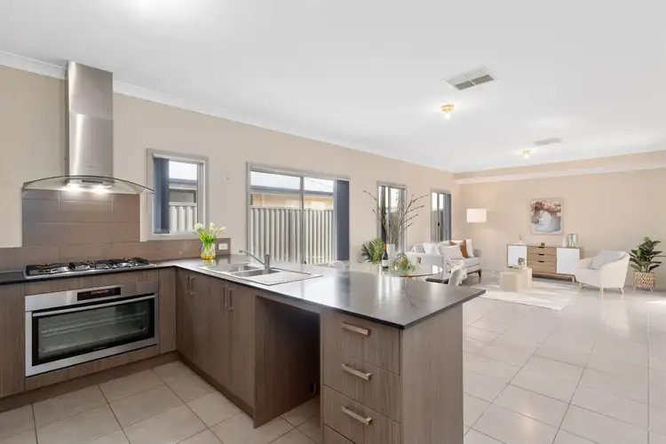 12 Noctis Way, Aveley WA 6069