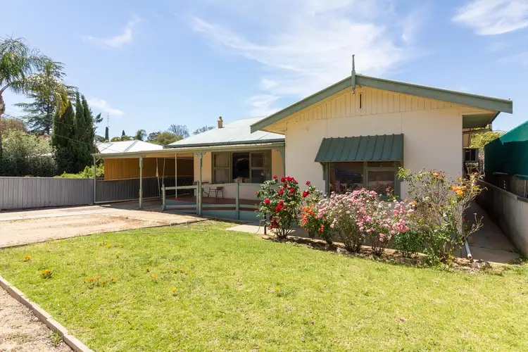 7 Laffer Street, Loxton SA 5333