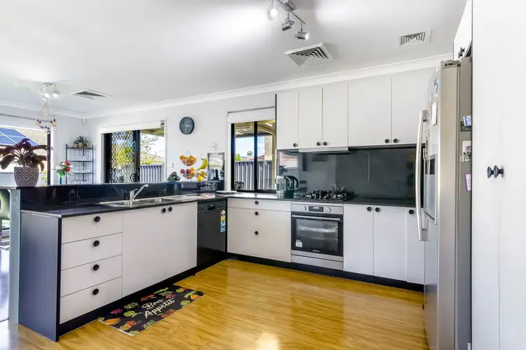 Fifth view of Homely house listing, 2 Perth Close, West Hoxton NSW 2171