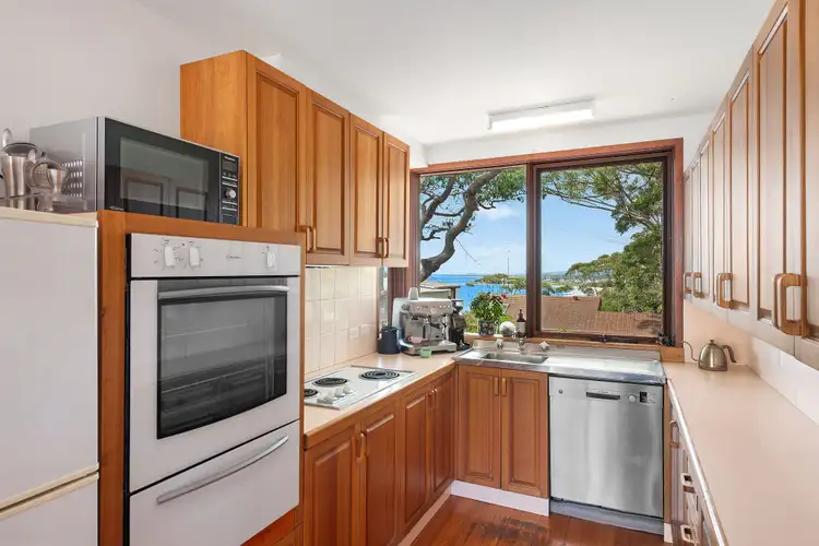 Fifth view of Homely house listing, 2 Seaview Road, Austinmer NSW 2515