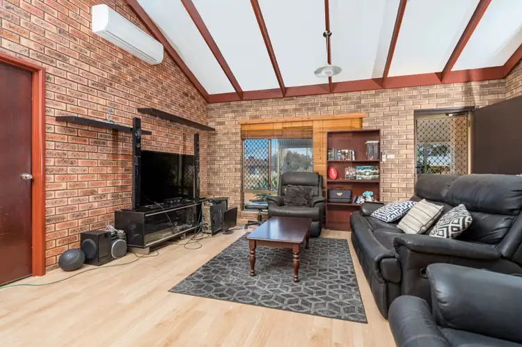 Sixth view of Homely house listing, 5 Jabiru Way, Waggrakine WA 6530