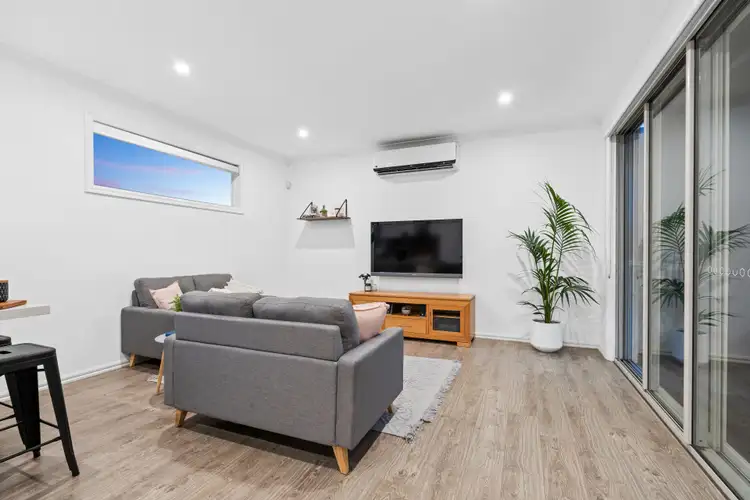 Fourth view of Homely townhouse listing, 2/7-9 De Chene Parade, Coburg North VIC 3058
