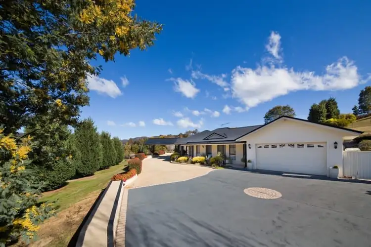 Second view of Homely house listing, 29 Ambermere Drive, Little Hartley NSW 2790