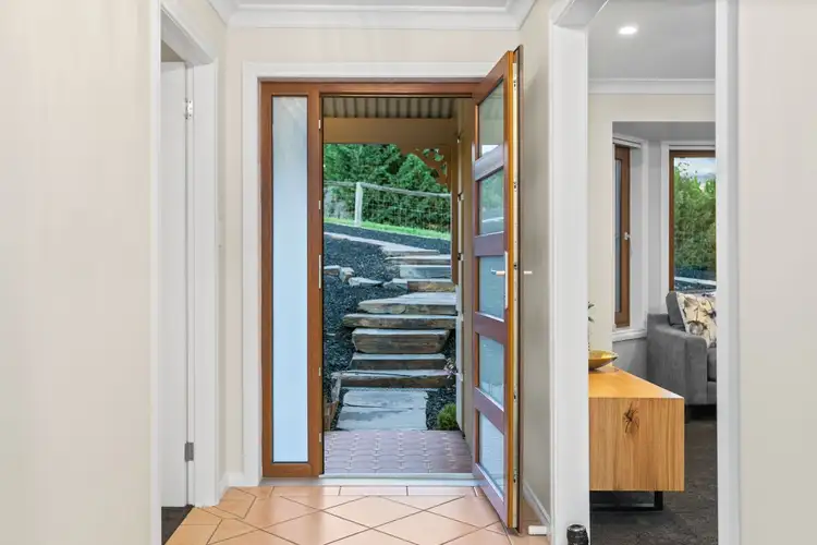 Fifth view of Homely house listing, 8 Schaefer Court, Mount Barker SA 5251