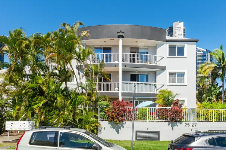 18/25 Darrambal Street, Chevron Island QLD 4217