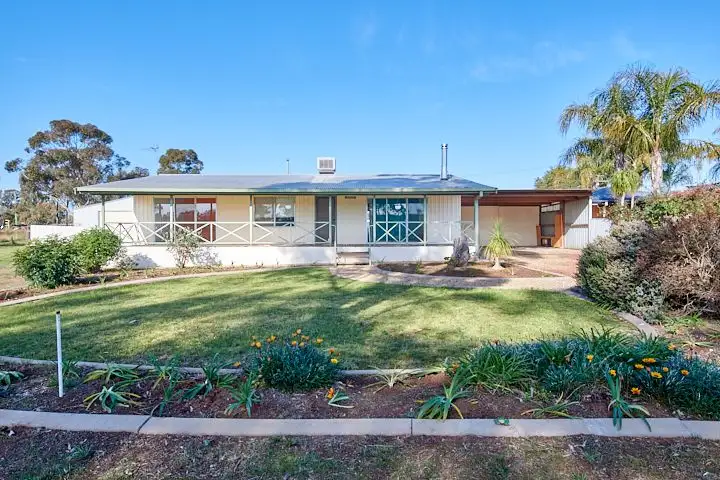 11 Jacaranda Avenue, Coolamon NSW 2701