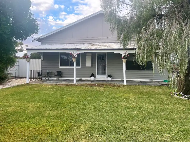 1 Railway Terrace N, Pinnaroo SA 5304
