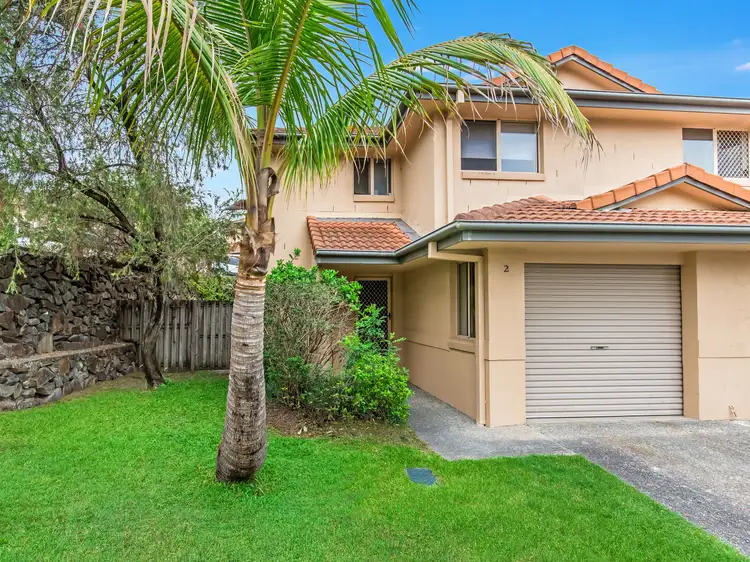 2/99-105 Greenacre Drive, Parkwood QLD 4214